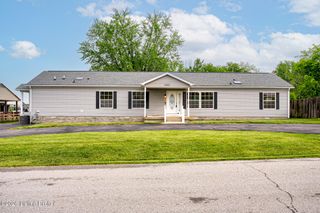 3411 Cedar Point Ln, La Grange, KY 40031