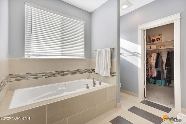 6565 W Creeksedge Drive, Wasilla, AK 99623