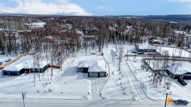 6565 W Creeksedge Drive, Wasilla, AK 99623