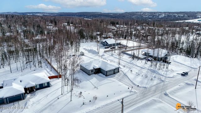 6565 W Creeksedge Drive, Wasilla, AK 99623