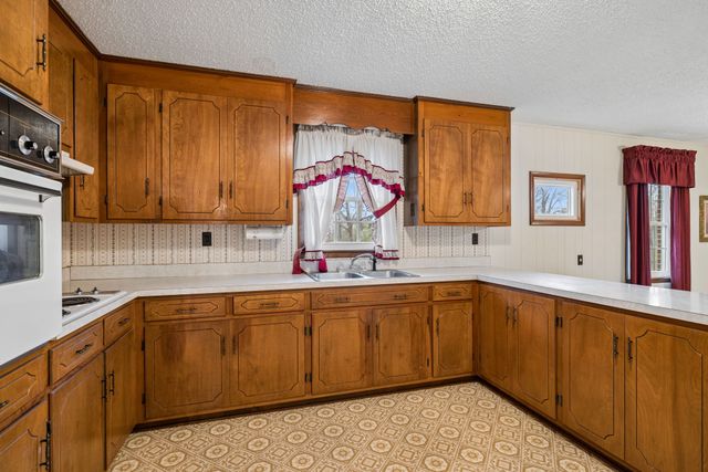 3335 Hill Town Rd, Santa Fe, TN 38482