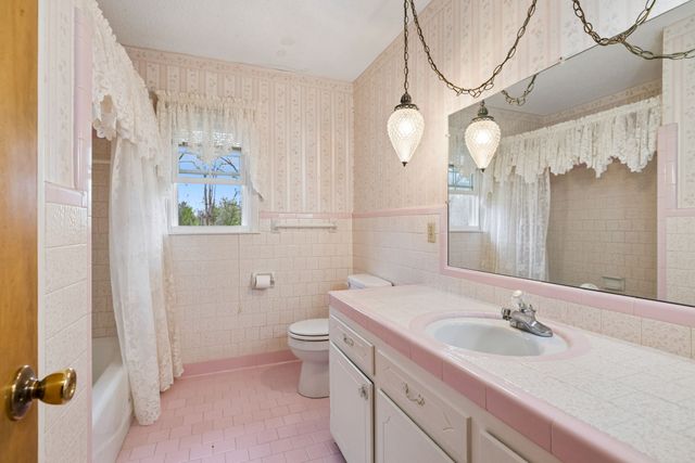 3335 Hill Town Rd, Santa Fe, TN 38482