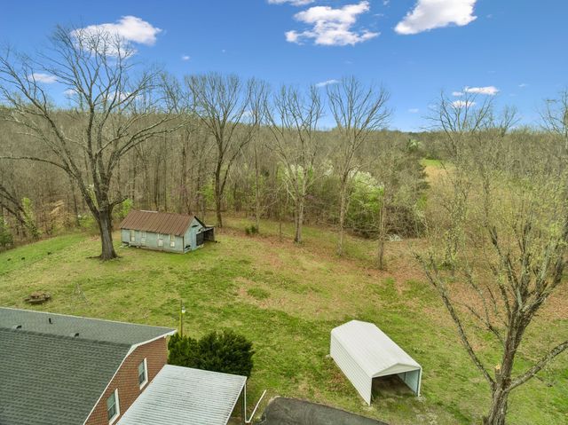 3335 Hill Town Rd, Santa Fe, TN 38482