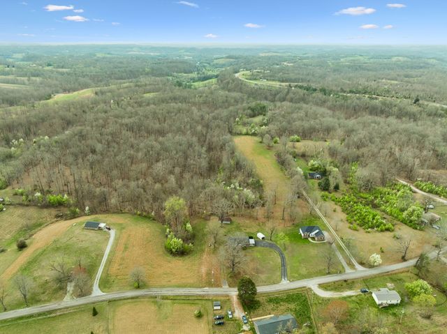 3335 Hill Town Rd, Santa Fe, TN 38482