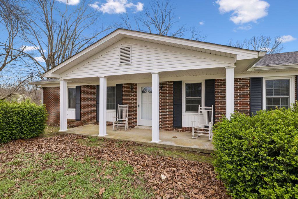 3335 Hill Town Rd, Santa Fe, TN 38482