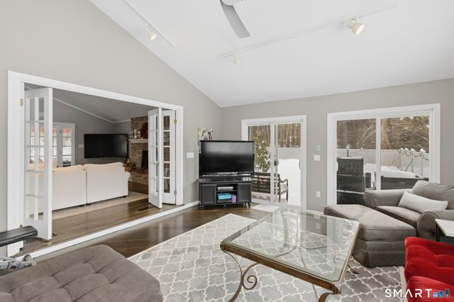 324 Old Farms Road, Simsbury, CT 06070