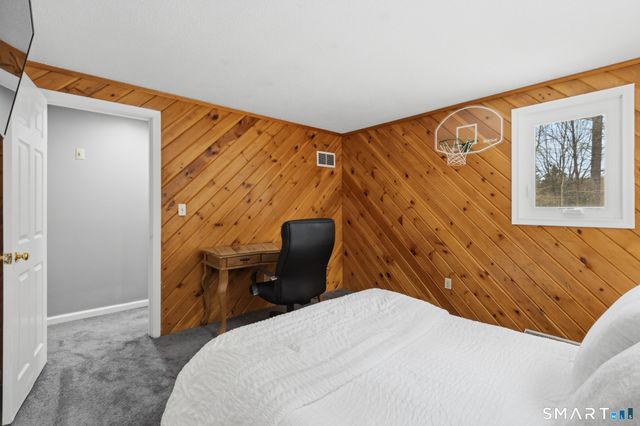 324 Old Farms Road, Simsbury, CT 06070