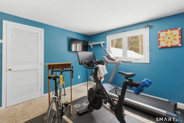 324 Old Farms Road, Simsbury, CT 06070