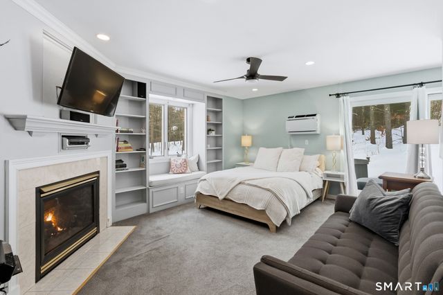 324 Old Farms Road, Simsbury, CT 06070