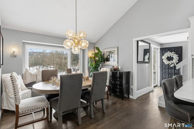 324 Old Farms Road, Simsbury, CT 06070