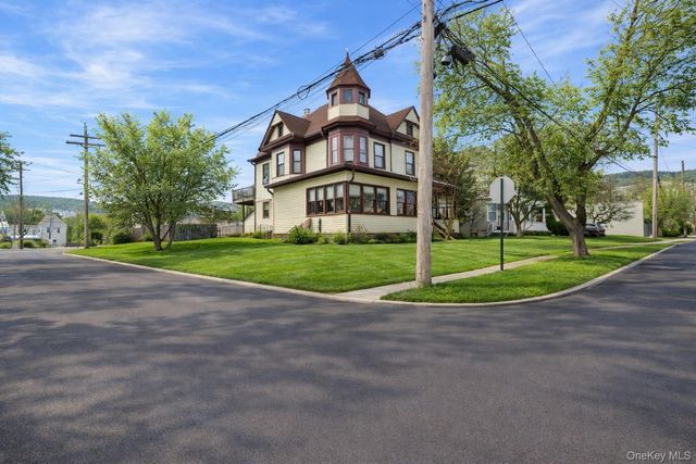 57 Park Avenue, Suffern, NY 10901