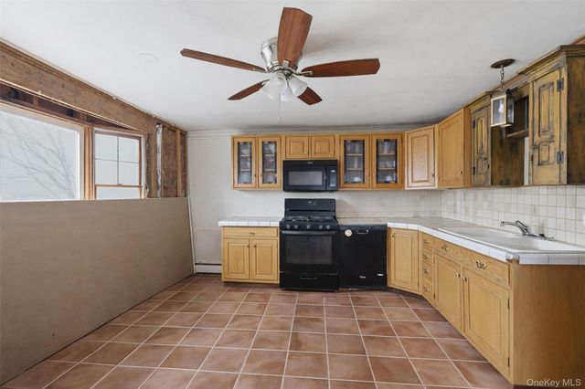 57 Park Avenue, Suffern, NY 10901