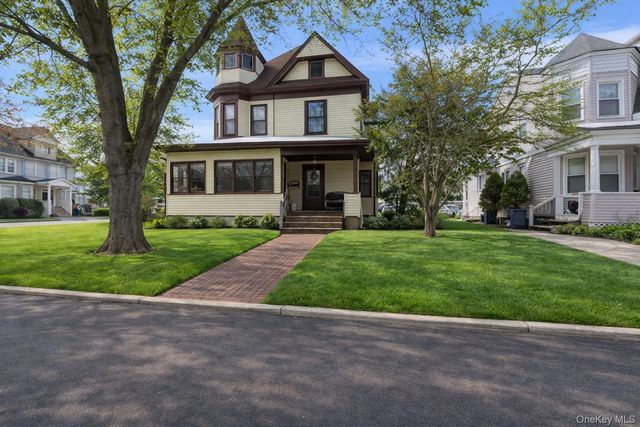 57 Park Avenue, Suffern, NY 10901