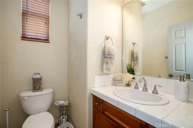 31770 Paseo Bonito, Castaic, CA 91384