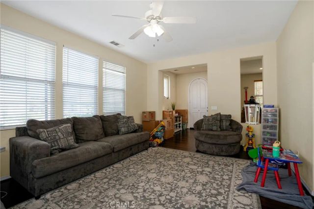 31770 Paseo Bonito, Castaic, CA 91384