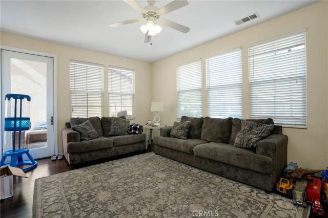31770 Paseo Bonito, Castaic, CA 91384