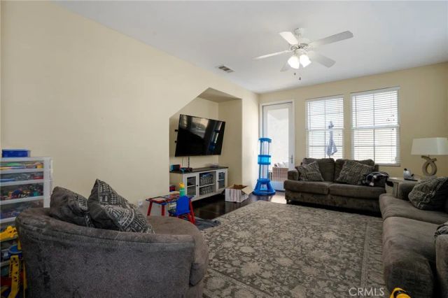 31770 Paseo Bonito, Castaic, CA 91384