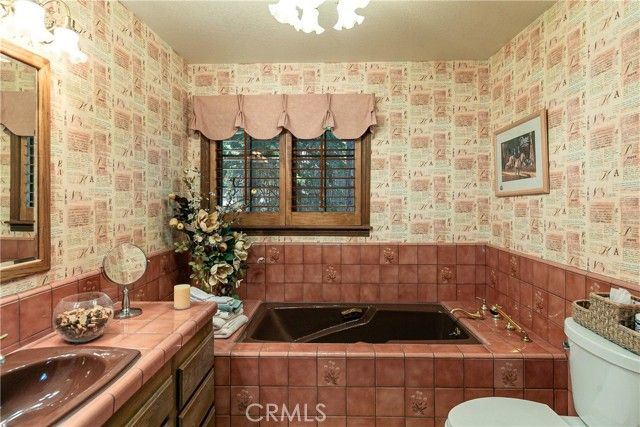 27421 Cedarwood Drive, Lake Arrowhead, CA 92352