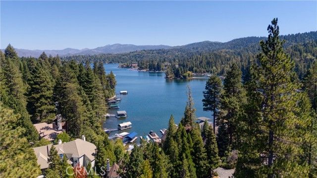 27421 Cedarwood Drive, Lake Arrowhead, CA 92352