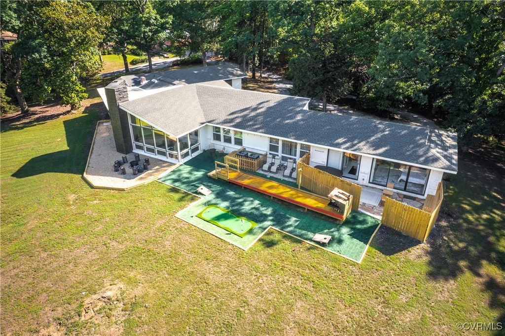 10220 Duryea Dr, Richmond, VA 23235