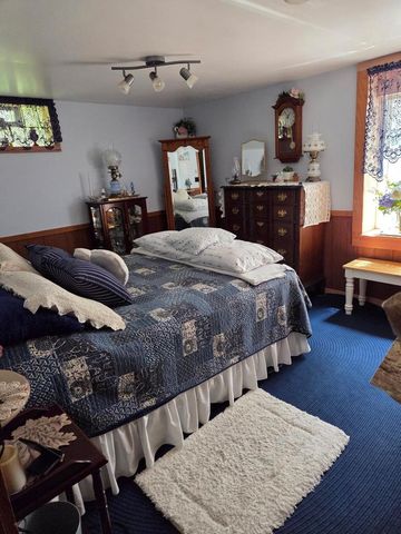 1239 Walton AVENUE, Racine, WI 53402