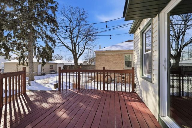 1239 Walton AVENUE, Racine, WI 53402