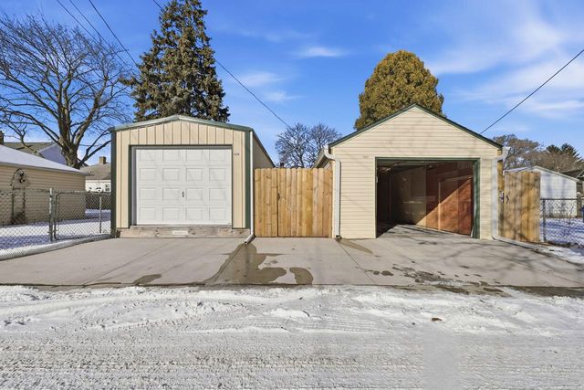 1239 Walton AVENUE, Racine, WI 53402