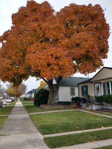 1239 Walton AVENUE, Racine, WI 53402