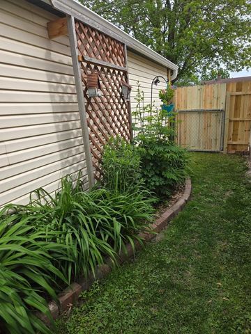 1239 Walton AVENUE, Racine, WI 53402