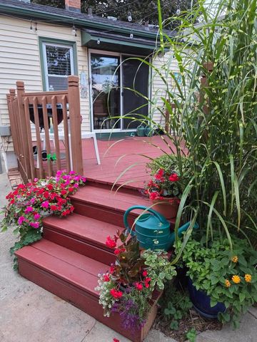 1239 Walton AVENUE, Racine, WI 53402