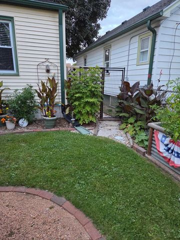 1239 Walton AVENUE, Racine, WI 53402