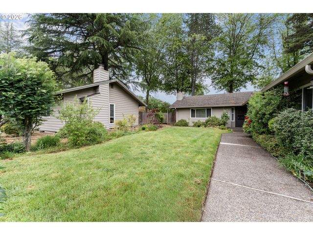 11341 Sw SPRINGWOOD Dr, Portland, OR 97223