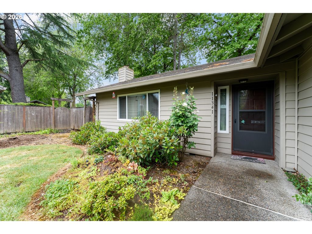 11341 Sw SPRINGWOOD Dr, Portland, OR 97223