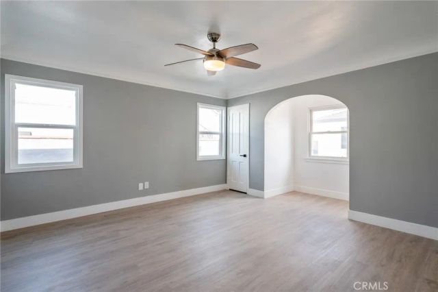 8716 S 10th Avenue, Inglewood, CA 90305