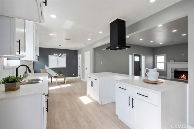 8716 S 10th Avenue, Inglewood, CA 90305