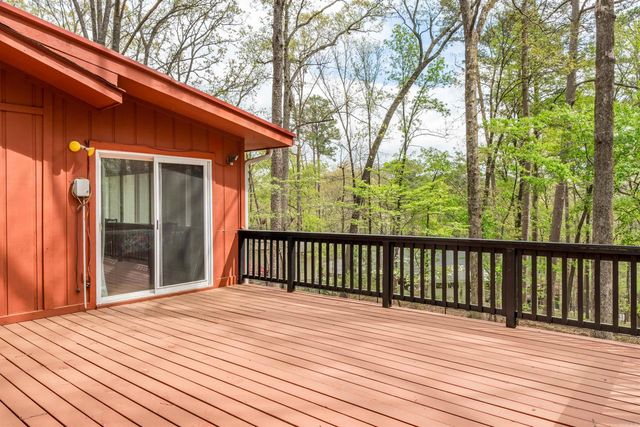 41 Badalona Circle, Hot Springs Village, AR 71909