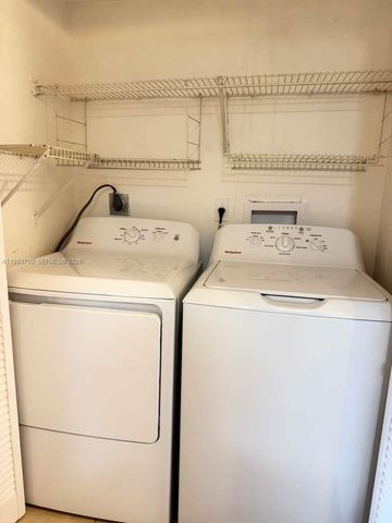 12124 Saint Andrews Pl 105, Miramar, FL 33025