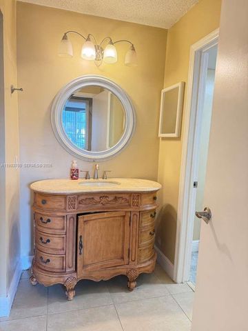 12124 Saint Andrews Pl 105, Miramar, FL 33025