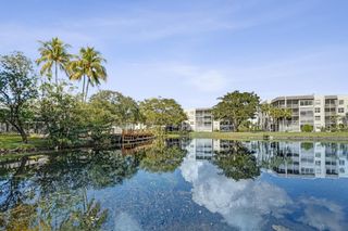 9235 Lagoon Place 308, Davie, FL 33324