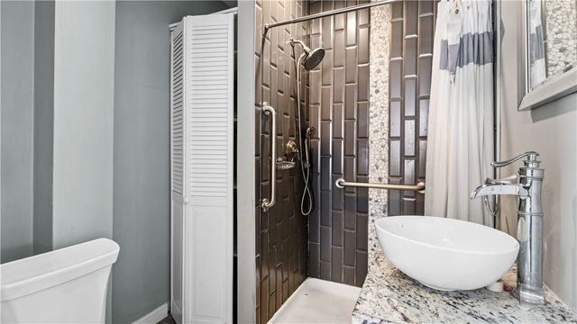 137 Colonial Avenue, Cranston, RI 02910