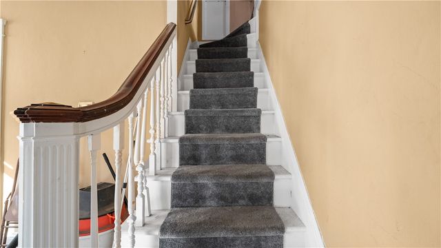 137 Colonial Avenue, Cranston, RI 02910