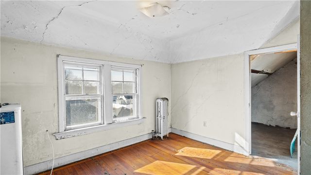 137 Colonial Avenue, Cranston, RI 02910