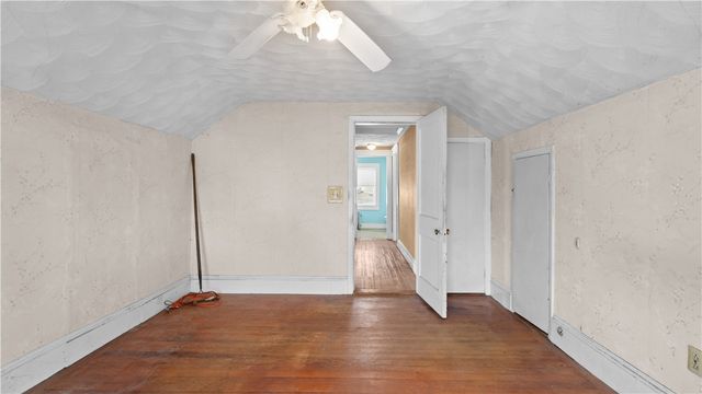 137 Colonial Avenue, Cranston, RI 02910