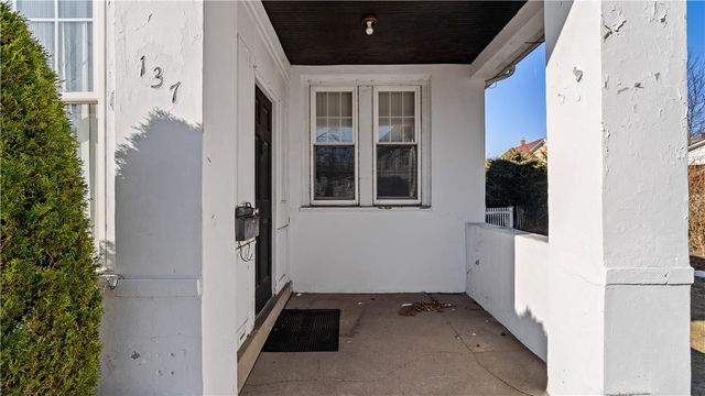 137 Colonial Avenue, Cranston, RI 02910