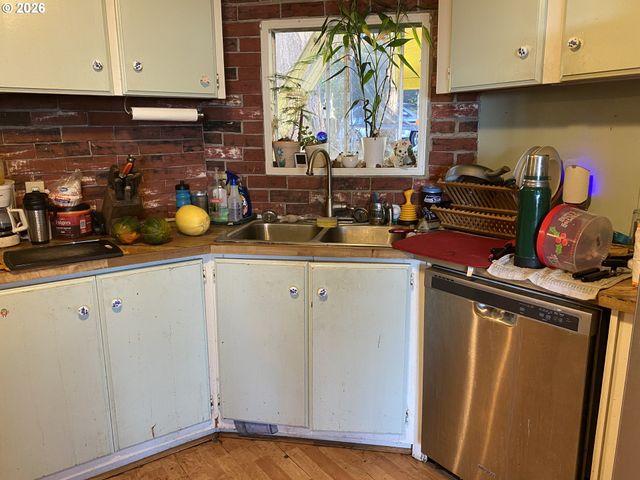 96477 CAPE FERRELO Rd, Brookings, OR 97415