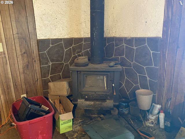96477 CAPE FERRELO Rd, Brookings, OR 97415