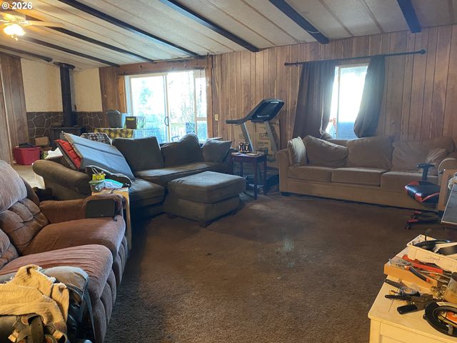 96477 CAPE FERRELO Rd, Brookings, OR 97415