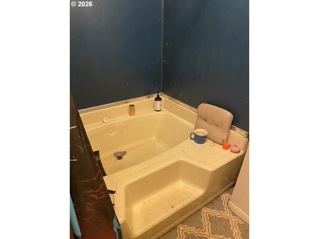 96477 CAPE FERRELO Rd, Brookings, OR 97415