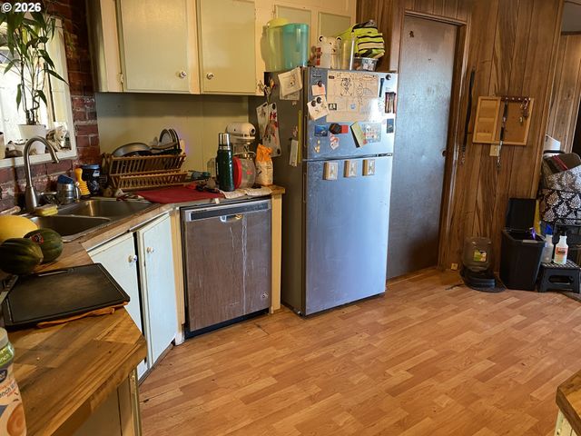 96477 CAPE FERRELO Rd, Brookings, OR 97415