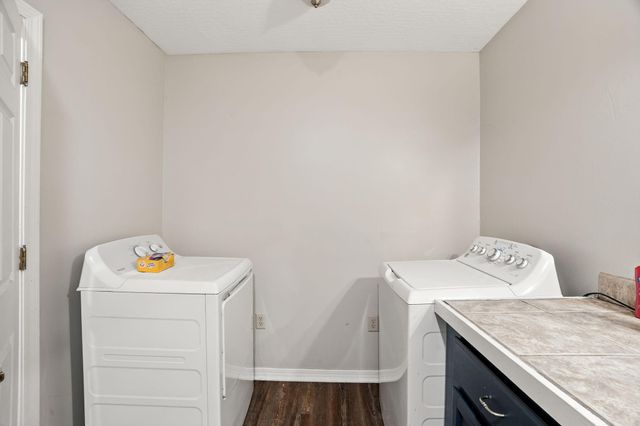 36 Gulf Camp Cir, Lumberton, MS 39455